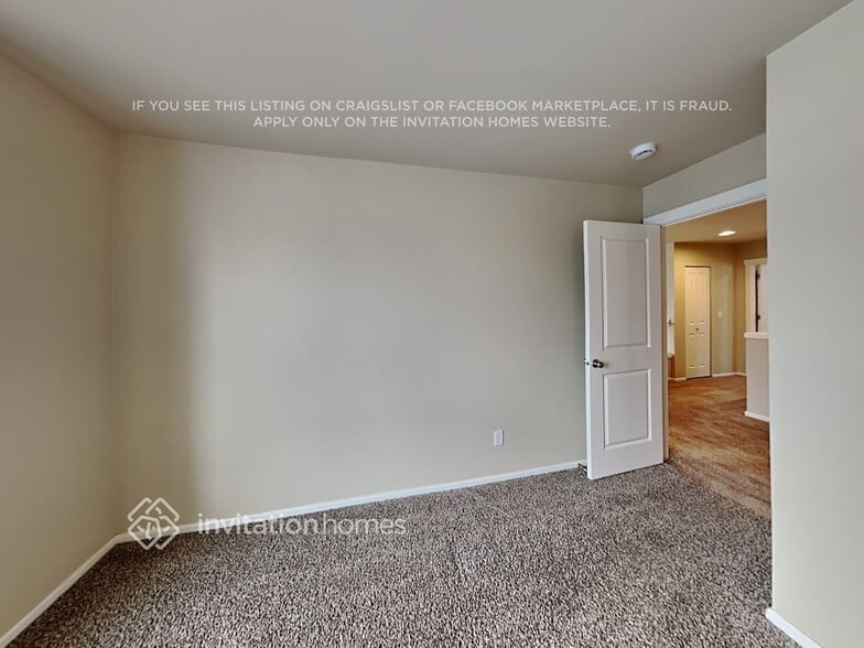 Building Photo - 2330 165th Ave Ct E