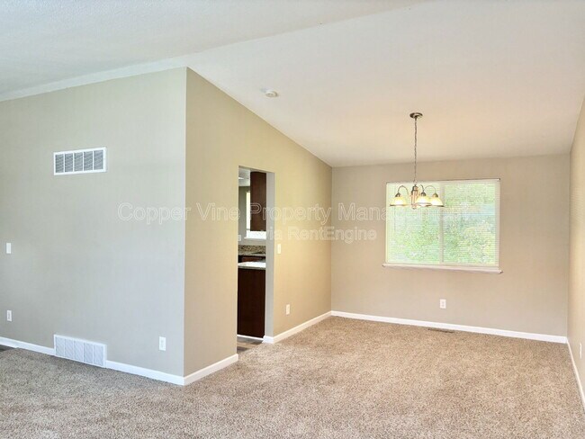 Building Photo - 9319 W 92nd Ave