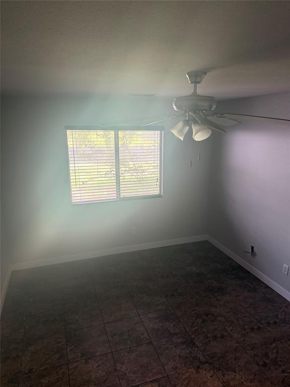 Building Photo - 7007 Colony Loop Dr