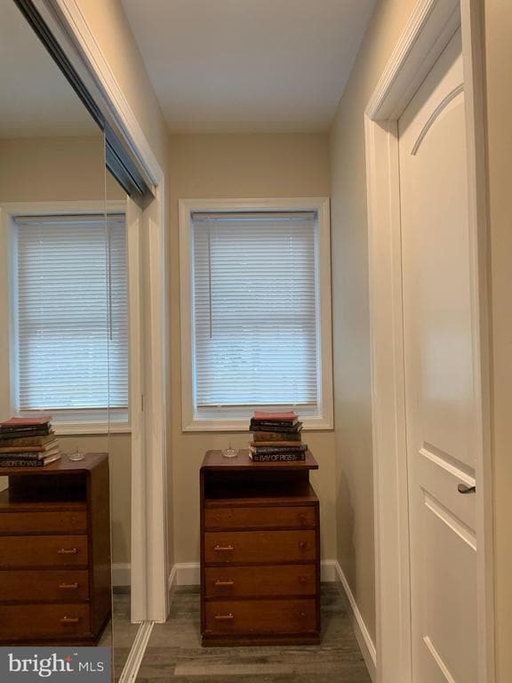 Building Photo - 513 S Regester St