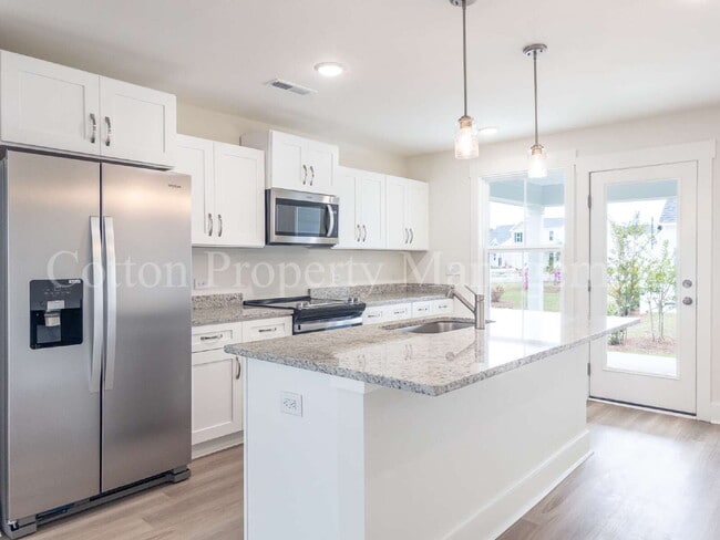 Building Photo - 29 W Pioneer Wy