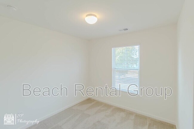 Building Photo - 109 OXFORSHIRE STREET