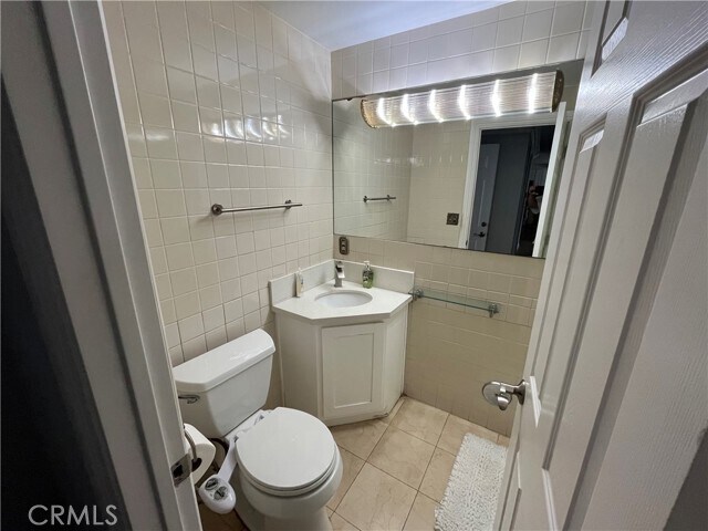 Building Photo - 16720 Amberwood Way