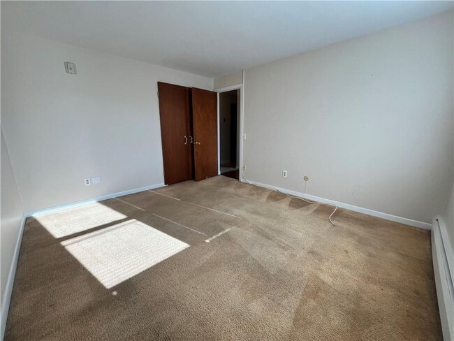 Building Photo - 70 Carroll Ave