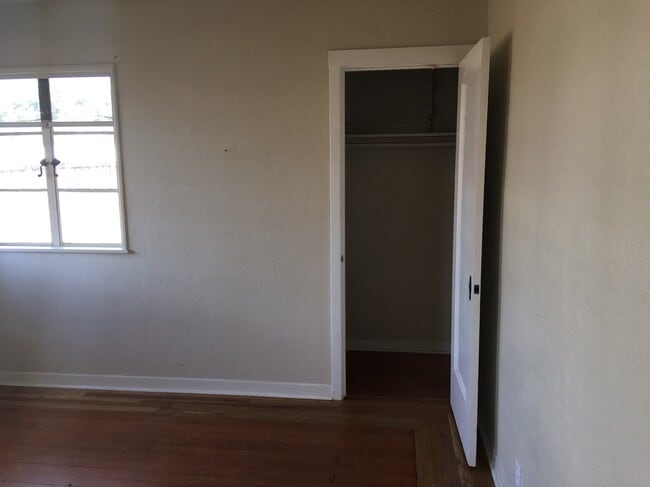 Building Photo - VOGT-120 West Pacheco