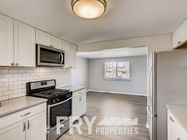 Building Photo - Fabulous Remodel in Virginia Village