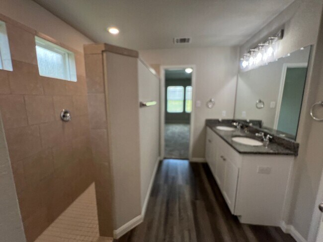 Building Photo - 31657 Nimbus Dr