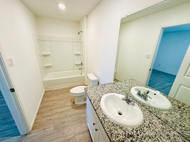 Building Photo - Charming 3-Bedroom, 2.5-Bath Home in the desirable Sage Meadows Community!