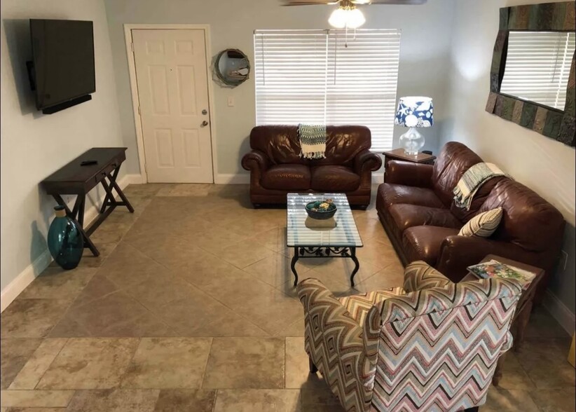 Spacious Living Room - 1630 6th Ave