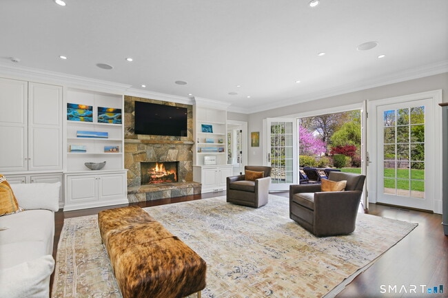 Building Photo - 774 South Ave