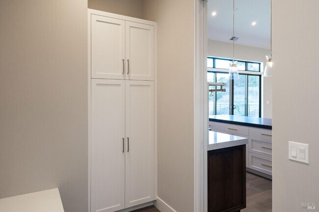 Building Photo - 3842 Horizon View Way