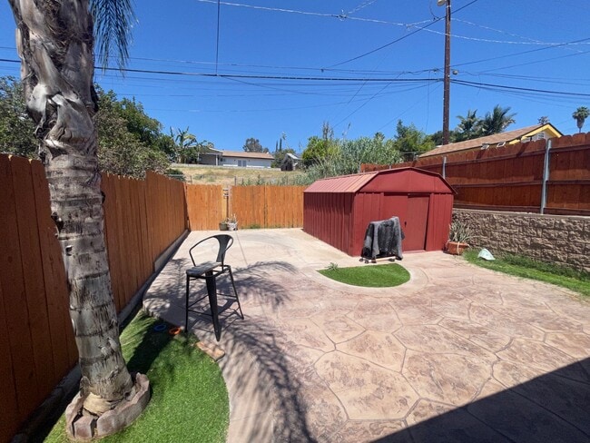 Building Photo - Fully remodeled house in Spring Valley on ...