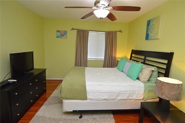 Building Photo - 10265 Gandy Blvd N