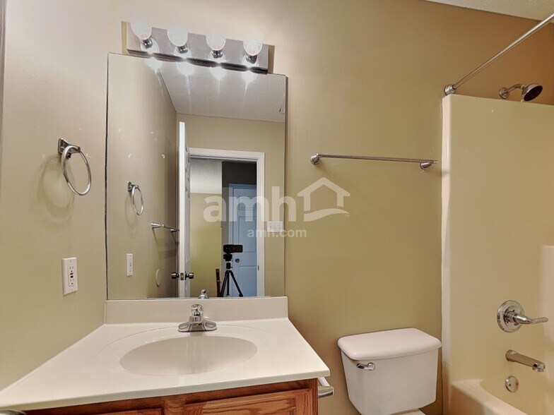 Building Photo - 5009 Alpha Terrace Ln