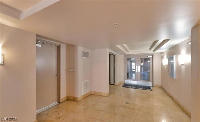 Building Photo - 47 E Agate Ave