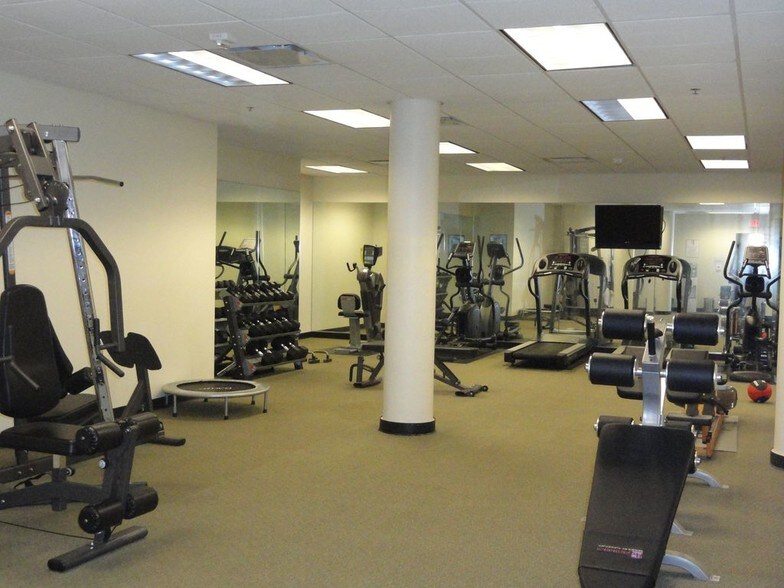 gym - 800 Brazos St