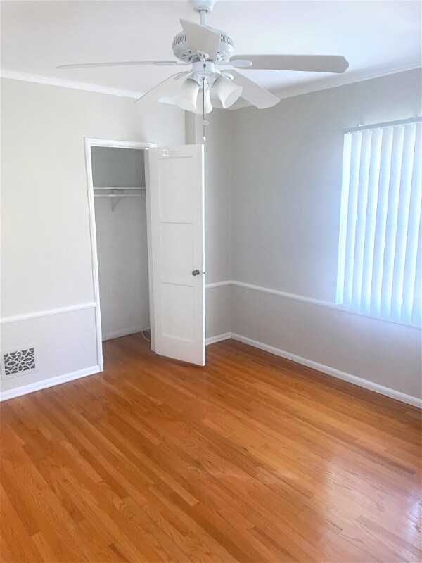 Building Photo - 225 S Gale Dr