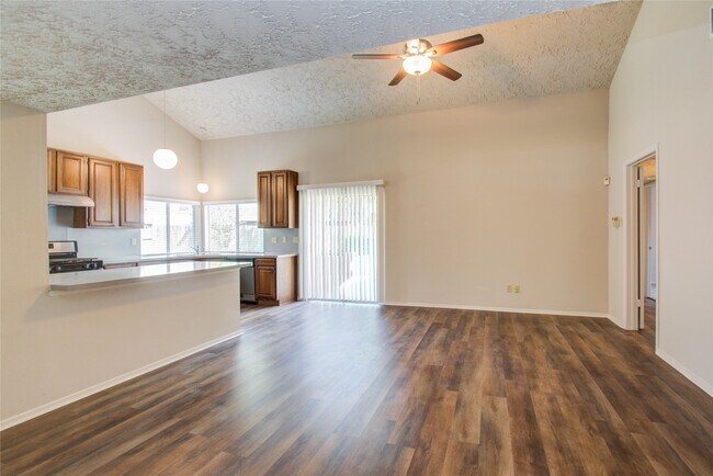 Building Photo - 13510 N Peachfield Cir