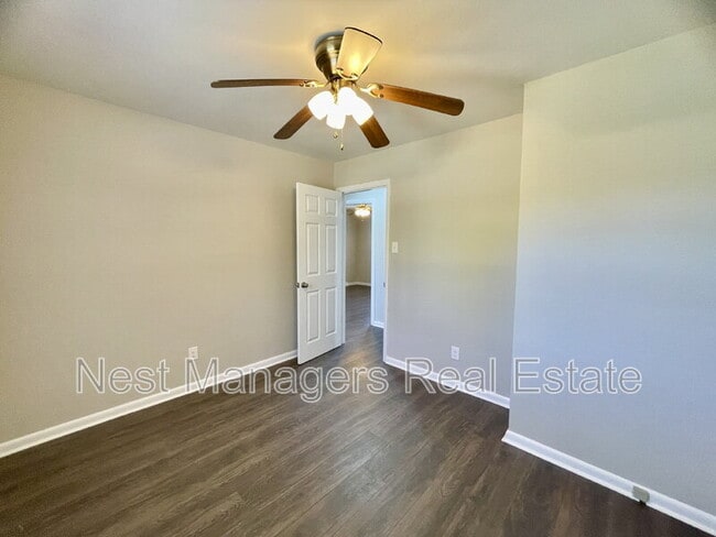 Building Photo - 6005 Blairmore Pl