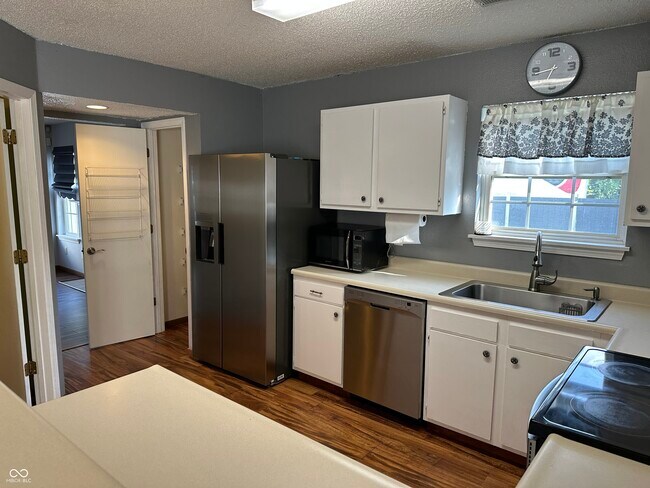 Building Photo - 11319 Water Birch Dr