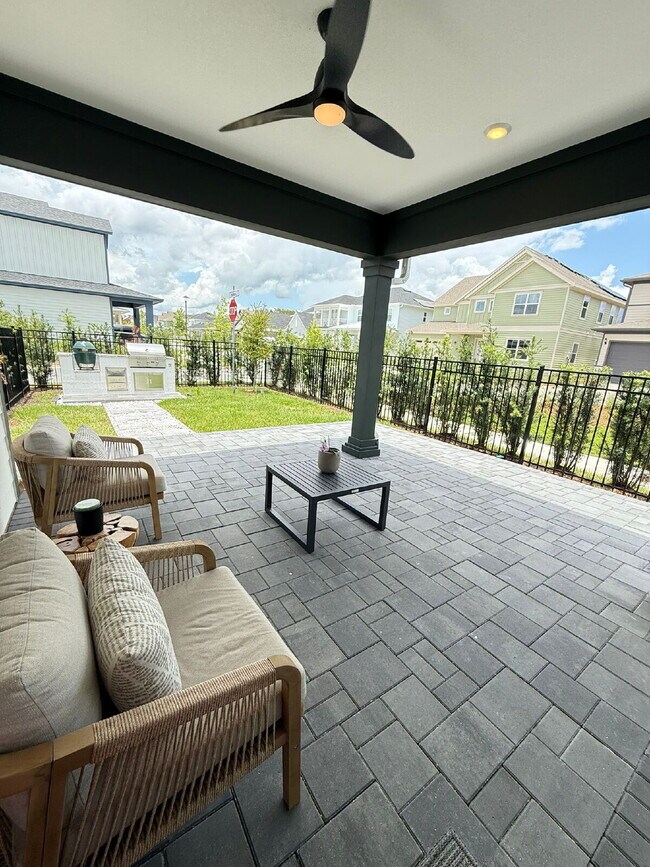 Building Photo - "Spacious 3-Bedroom Home in St. Cloud with...