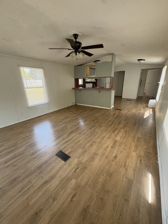 Building Photo - 1041 Meekins Rd