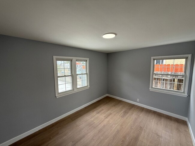 Building Photo - 10712 Vena Ave