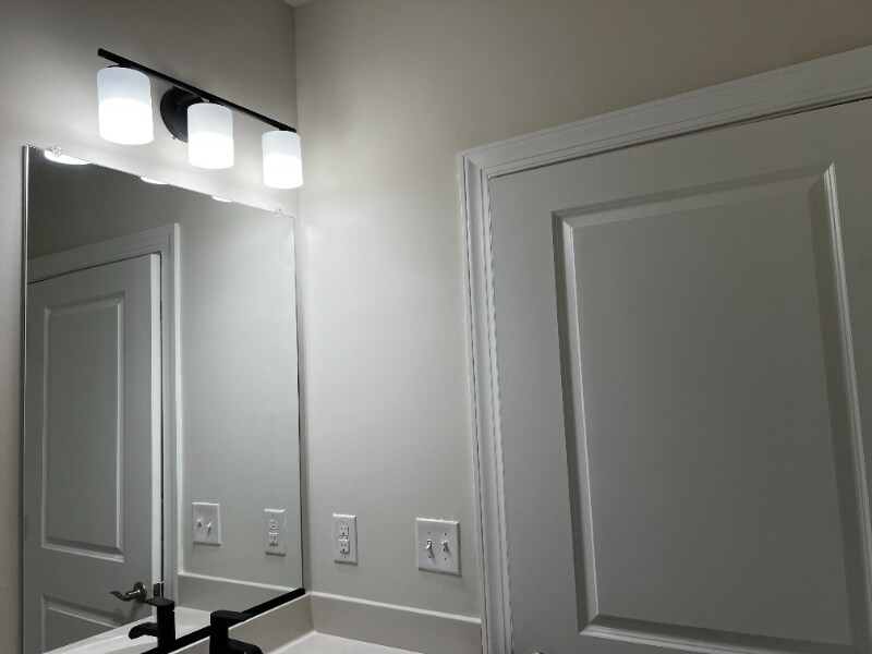Building Photo - 3927 Fair Ridge Dr