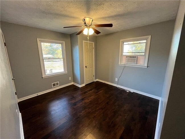 Building Photo - 3833 Cherokee Trail