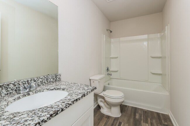 Building Photo - 10083 Cerritos dr