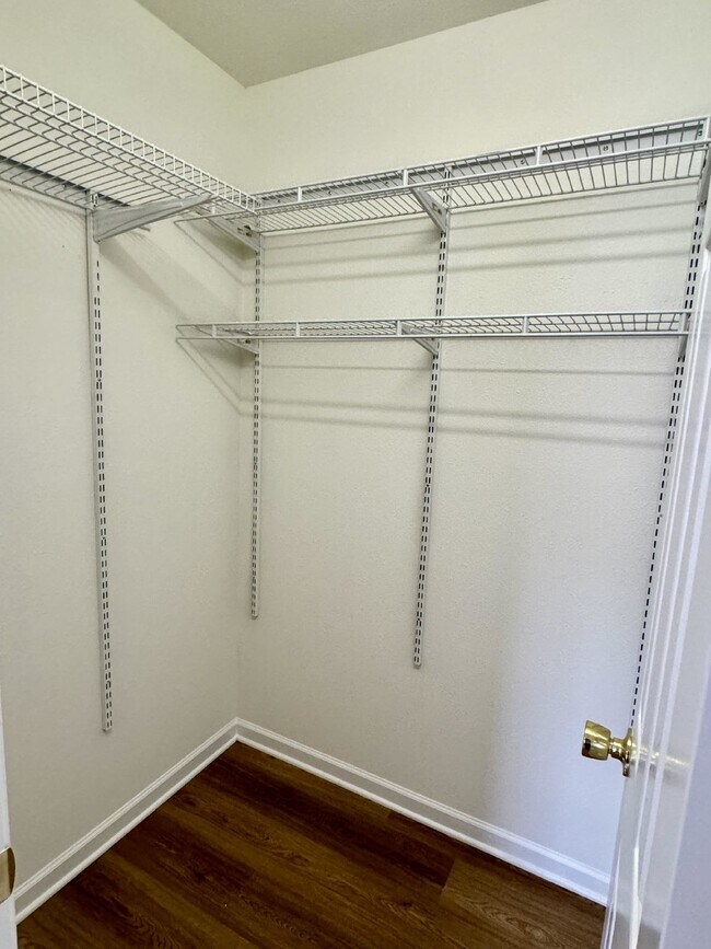 Building Photo - Fresh and Clean, Very Cute Home for Rent n...
