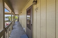 Building Photo - 337 Riverbend Dr