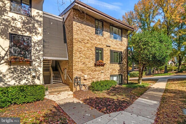 Building Photo - 10053 Windstream Dr