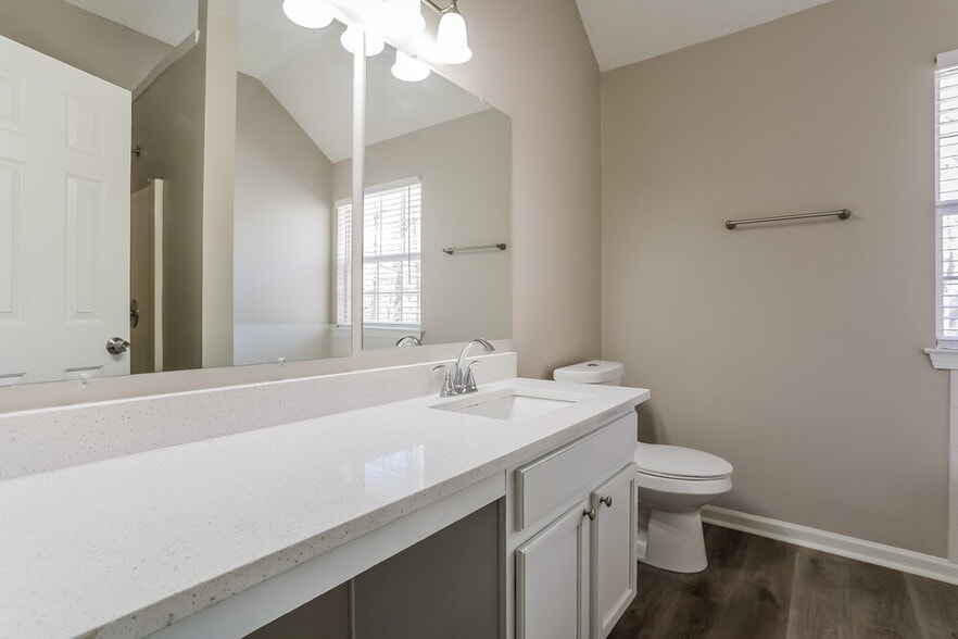 Building Photo - 3179 Lower Creek Dr