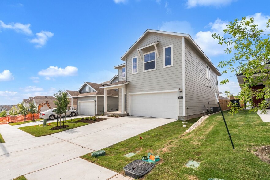 Building Photo - 2615 Towy Rd