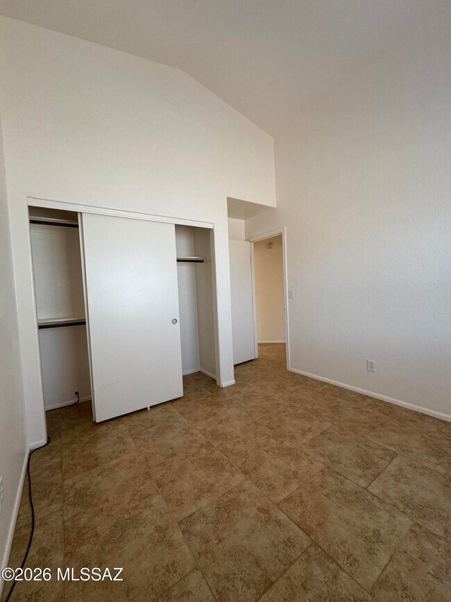 Building Photo - 7815 S Wild Primrose Ave