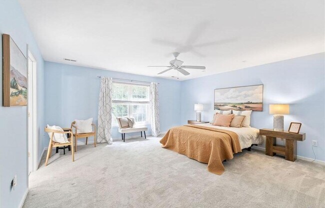 Building Photo - 5 Bedroom, 2.5 Bath Home in St. James Woods  ** Available for showings 3/25/2026 **