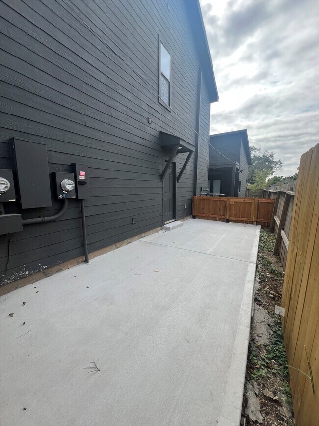 Building Photo - 4814 Wilmington St