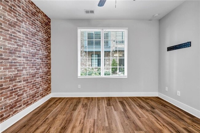 Building Photo - 267 Castleberry Station Dr SW