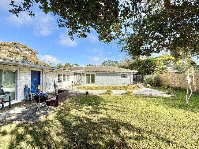 Building Photo - 2658 Sunny Breeze Ave