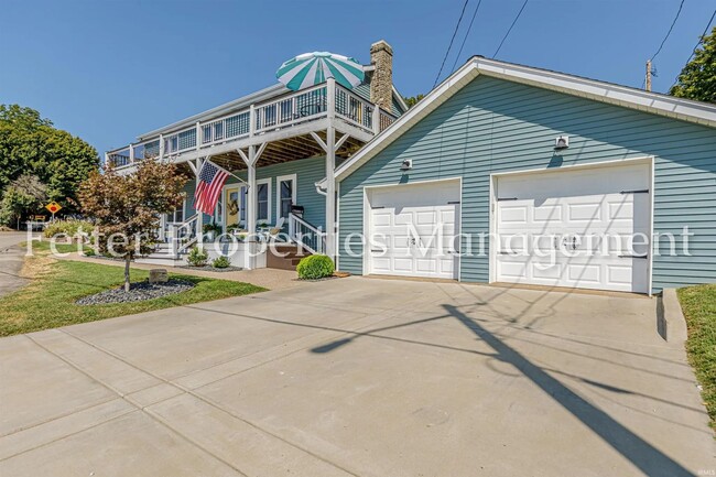 Building Photo - Coming Soon Beautiful 3 Bedroom Home with ...