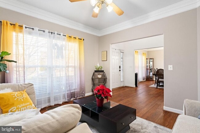 Building Photo - 523 Windermere Drive