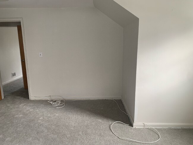 Building Photo - 735 Brandon Rd