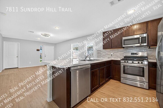 Building Photo - 7811 Sundrop Hl Trl