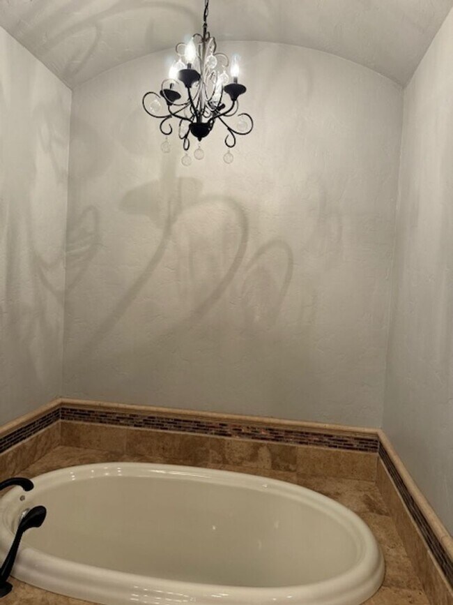 Building Photo - 4/3/2/2 Hallsville ISD Fenced Yard and Pool