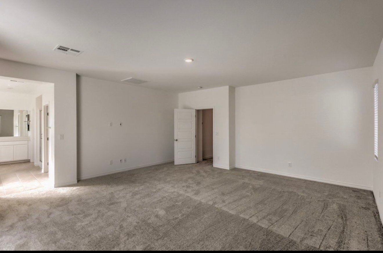 Building Photo - 4445 Panoramic View Ave