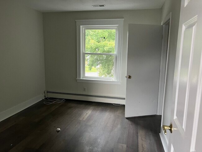 Building Photo - 227 Matfield St
