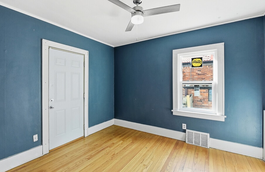 Building Photo - 4709 Shirley St