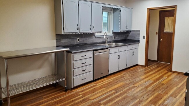 Building Photo - 4114 Twilight Ave
