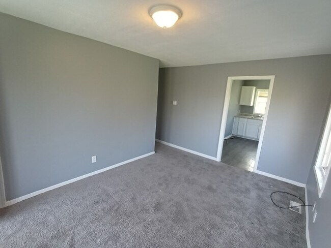 Building Photo - 4080 Isabelle St